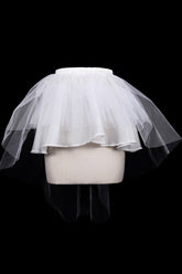 Jupe-Culotte Gothique Femme Courte à Devant Court et Dos Long en Maille Blanche
